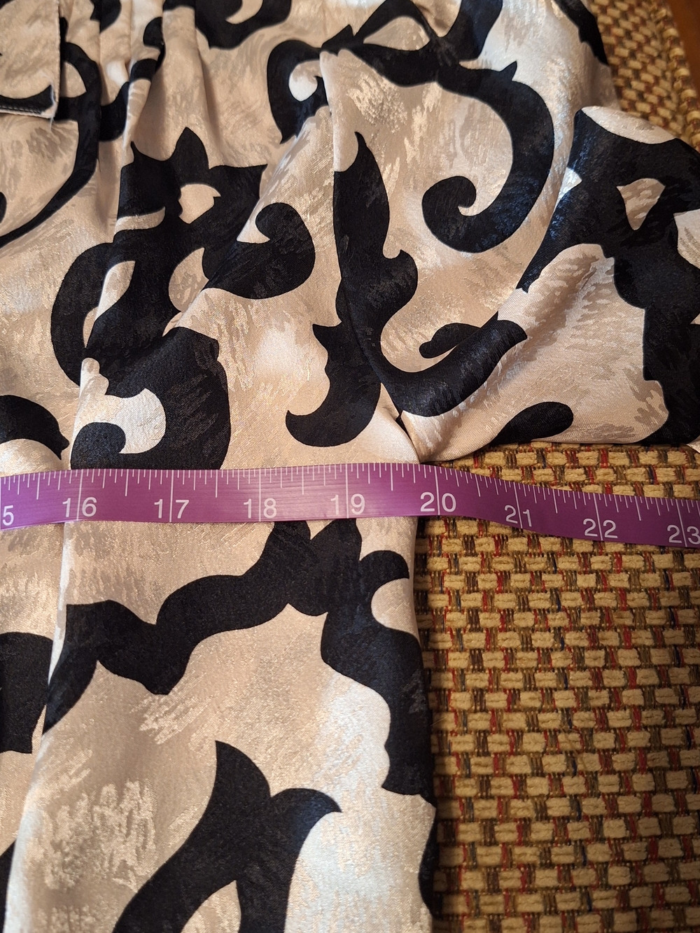 Anne Klein Black and Cream Abstract Scroll Pattern Button-Front Blouse - Picture 4 of 11